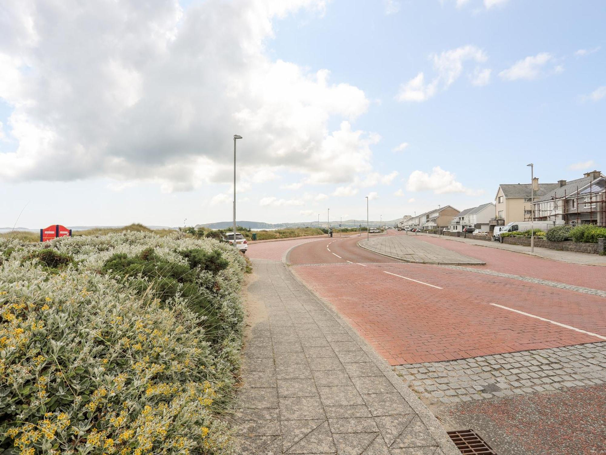 7 Min Y Traeth Villa Pwllheli Exterior photo